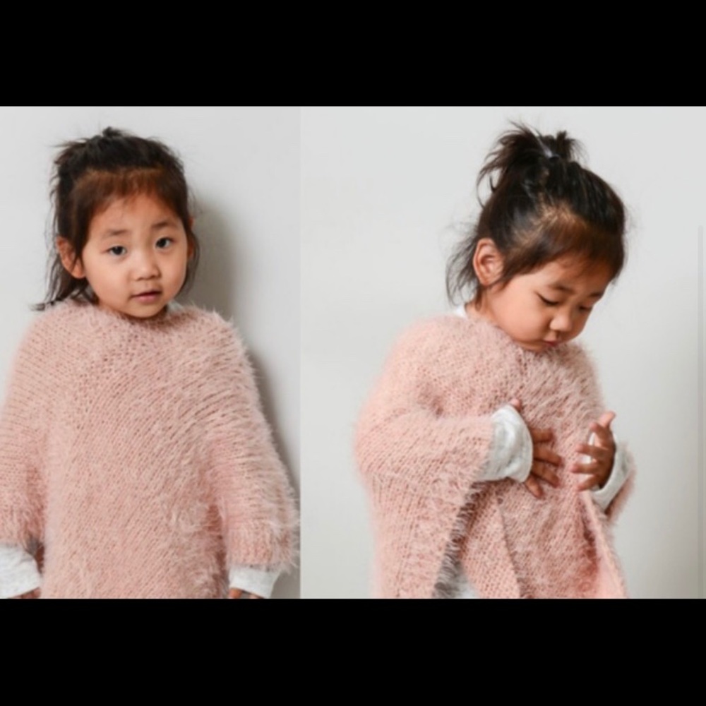 Soft, sweet poncho for kids NWT - Picture 2 of 3